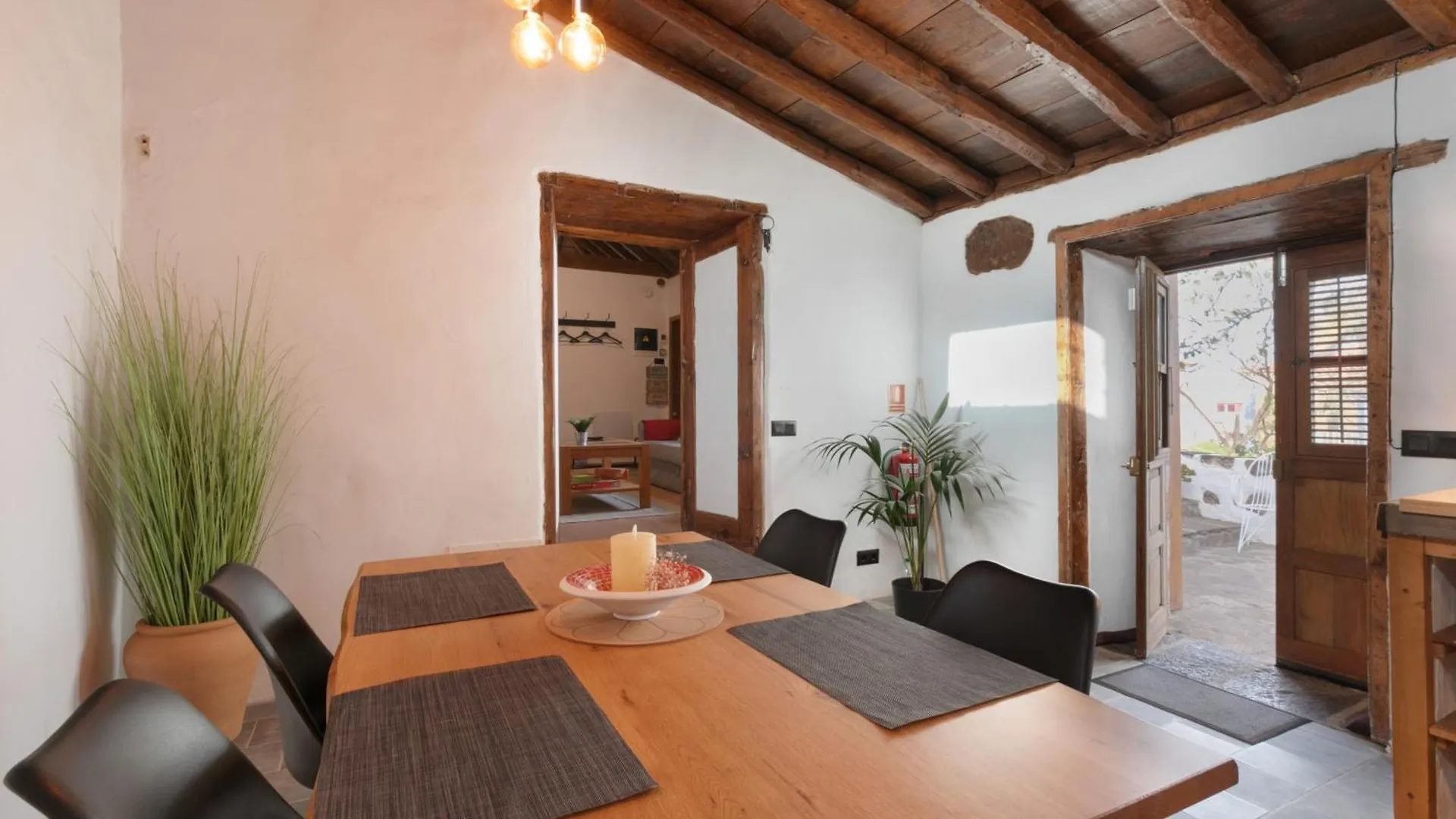 בית נופש לה לגונה Casa Canaria Finca Real